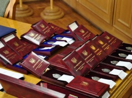Зеленский орденами и медалями наградил членов нацсборной команды Украины на II Европейских играх