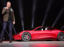 Tesla Roadster получит реактивные двигатели