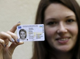 Кабмин внес изменения в ряд постановлений по оформлению паспортов
