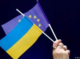 Выборы в Верховную раду Украины: чего ждут и опасаются в ЕС