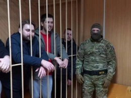 Зеленский пока не договорился: Путин оставил за решеткой пленных украинских моряков