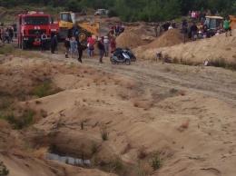 Мальчик, которого засыпало песком в Ровенской области, погиб - ГСЧС
