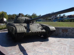 В Тернополе малыш упал в громадный танк, люди услышали писк: чудом спасли
