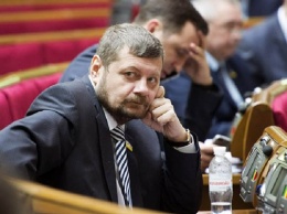 Мосийчук снял свою кандидатуру с выборов и заявил о попытке подкупа со стороны Кононенко