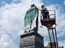 Эксперт-реставратор: памятник Богдану Хмельницкому в Кривом Роге восстановлению не подлежит