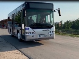 Сторонники «русского мира» испоганили новый автобус в Станице Луганской