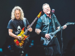 Культовая группа Metallica исполнила песню Цоя: зрители в восторге, соцсети взорвались (Видео)