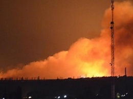 Стали известны причины пожара возле НЗФ: комментарий спасателей