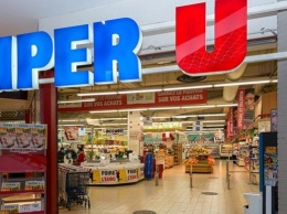 Французский супермаркет начал выключать свет и музыку для особых покупателей