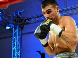После травм полученных в ринге умер 23-летний аргентинский боксер