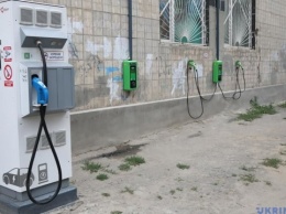 В Одессе появилась возможность быстро зарядить любой электрокар