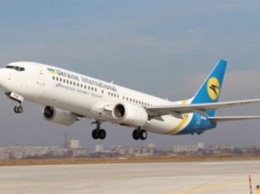 В аэропорту "Борисполь" Boeing авиакомпании МАУ совершил экстренную посадку