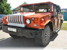 Умелец смастерил из подручных средств Hummer