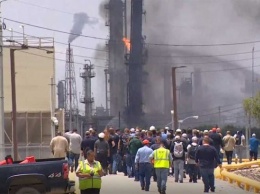 На заводе Exxon Mobil в Техасе произошел пожар, десятки пострадавших
