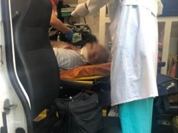 В Кривом Роге пассажир напал с ножом на таксиста: пострадавший в тяжелом состонии