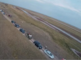На экскурсию по острову Бирючему отправилось рекордное количество автомобилей (видео)