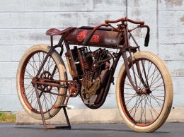 Раритетный Indian Board Tracker 1914 года выставили на аукцион