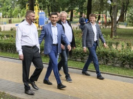 Гройсман, Рева и Розенко уничтожают народ, одно фото довело украинцев до слез: "Когда исчезнет эта св*лота?"