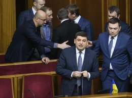 Главное за день пятницы 2 августа: новый премьер Украины, судьба Одноклассников и Трамп на Донбассе