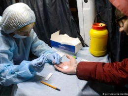 Почему в России растет число ВИЧ-инфицированных
