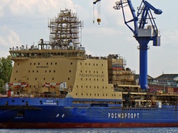 Строительство ледокола "Виктор Черномырдин" затянулось на 5 лет и подорожало в 1,5 раза