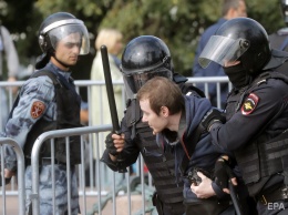 Акция протеста в Москве. Полиция применяла к митингующим силу, есть пострадавшие