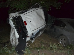 Ночное ДТП под Кривым Рогом: один из водителей был пьян, у второго - перелом позвоночника, - ФОТО