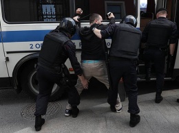 Правозащитники сообщили о тысяче задержанных на акции оппозиции в Москве