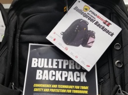 В США школьникам начали продавать пуленепробиваемые рюкзаки