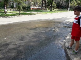 В Приморском районе питьевая вода затопила улицу, - ФОТО, ВИДЕО