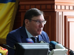 Дошла очередь и до кума Порошенко: в ГПУ подали иск против Луценко
