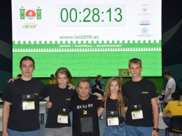 Украинские школьники завоевали четыре медали на Международной олимпиаде по информатике