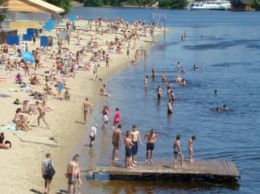 Опасными для купания признаны 11 пляжей Киева