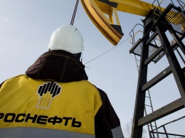 Руководство "Роснефти" получило 2,36 млрд рублей за полгода