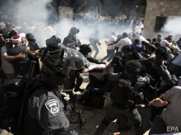 Количество пострадавших во время столкновений на Храмовой горе в Иерусалиме превысило 60