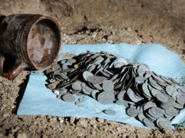 В польской церкви нашли клад из тысячи старинных монет