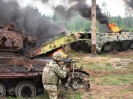 Украинские разведчики уничтожили «врага» на Донбассе: обнародовано видео стрельбы из БМП, горящих танков и военной авиации