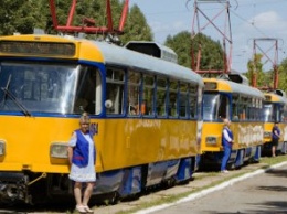 В Днепре на маршруты вышли шесть трамваев, приобретенных в Германии