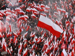 Правящая партия Польши пойдет на парламентские выборы самостоятельно