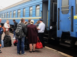 Круговорот жлобства: убогая Укрзализныця выставила пассажирам "счет" - тырят все, что плохо лежит