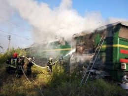 В Николаеве из возгорания локомотива машинисты чуть не сгорели живьем (Видео)