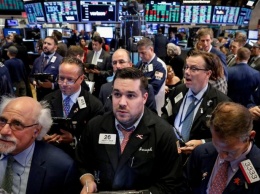 Сигнал о приближении финансового кризиса обвалил фондовые рынки США