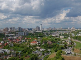 Прокуратура подозревает трех киевлян в незаконном завладении земельным участком в Печерском районе стоимостью в 38 млн гривен