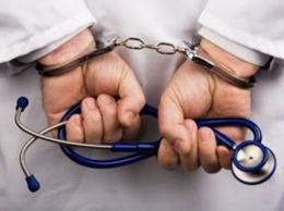 На Житомирщине будут судить 4 врачей за смерть несовершеннолетнего