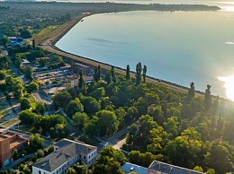 Никополь днем и ночью: красивые городские пейзажи