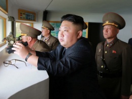 КНДР снова запустила 2 баллистические ракеты под наблюдением Ким Чен Ына