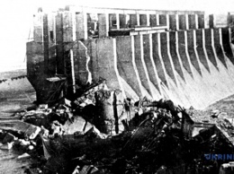 В этот день 1941 года советский войска подорвали Днепровскую ГЭС