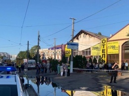 Владельцы сгоревшего в Одессе отеля нелегально заселяли людей в собачьи будки (ВИДЕО)