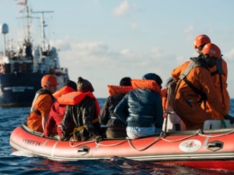 Испания готова принять судно Open Arms с сотней мигрантов на борту