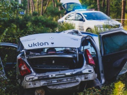 В Киеве такси Uklon попало в аварию, погибла пассажирка